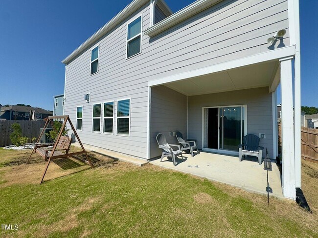 Building Photo - 1205 Cotton Arbor Trce