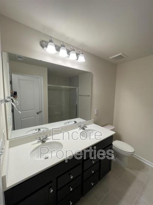 Building Photo - 305 Ribbon Rail St