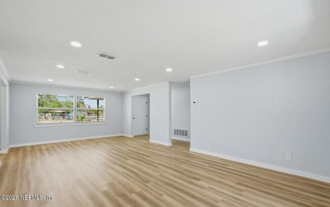 Building Photo - 3608 Fortuna Dr