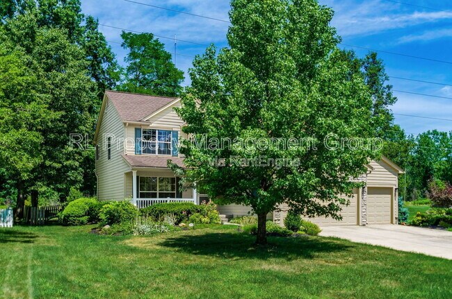 Building Photo - 5551 Ainsley Dr