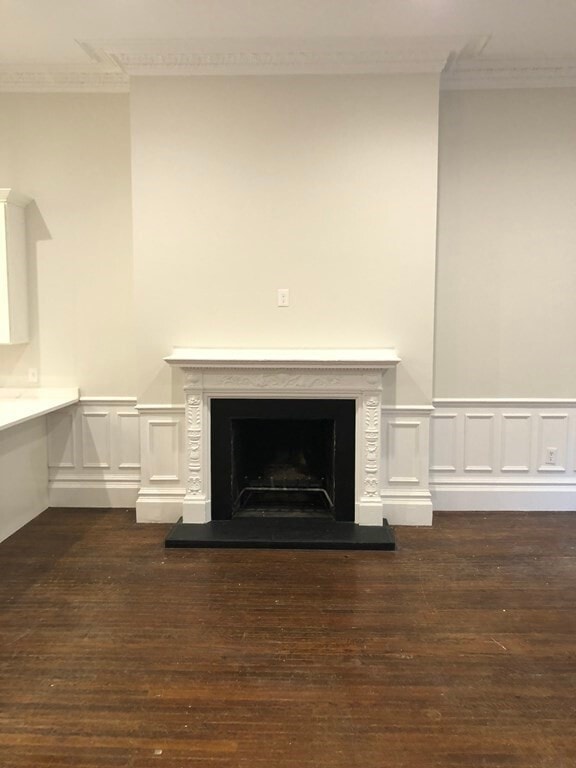 Building Photo - 103 Beacon St