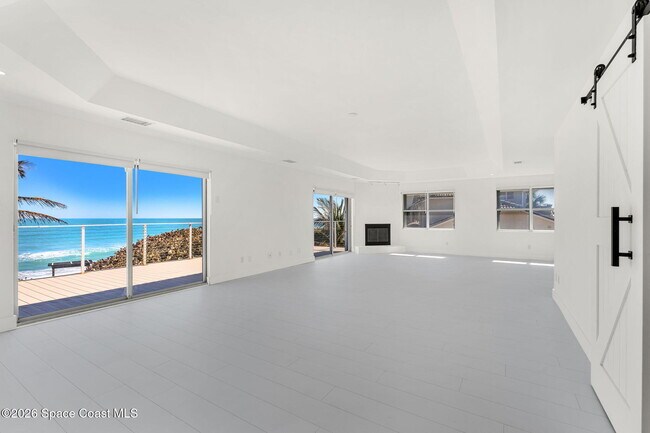 Building Photo - 9085 Jimmy Buffett Mem Hwy