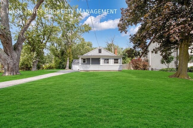 Primary Photo - 2165 River Rd