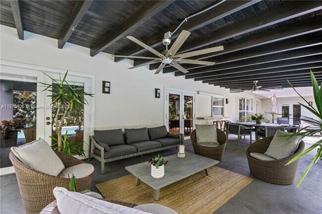 Building Photo - 12120 SW 71st Ct