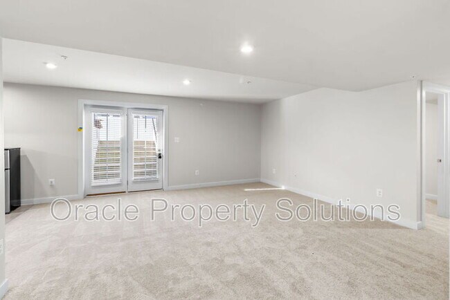 Building Photo - 2305 Wadlow Ln