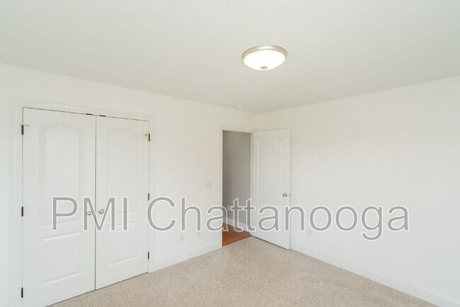 Building Photo - 7173 Brady Dr