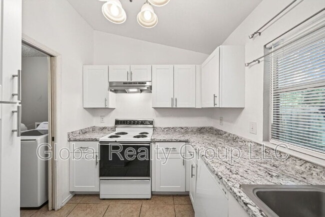 Building Photo - 7713 Narrow Pass St
