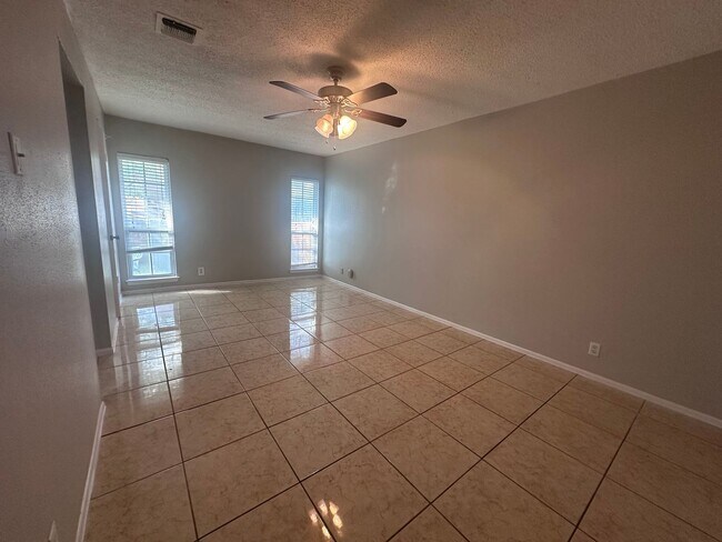 Building Photo - CUTE 3/2 NESTLED ON A CORNER LOT IN CONVER...