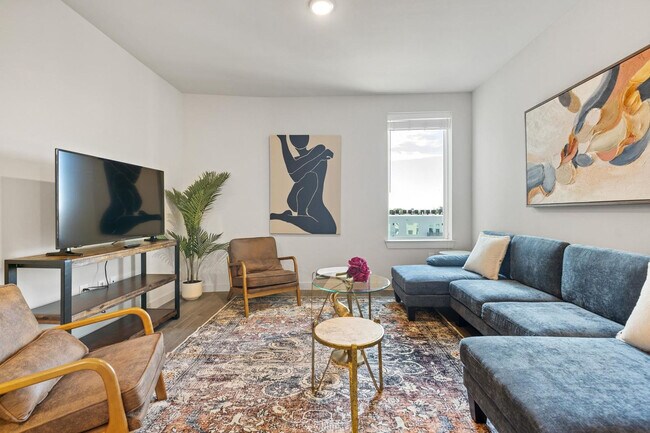 Building Photo - 5820 1/2 Cameron Road-SI FL4-ID1303394P