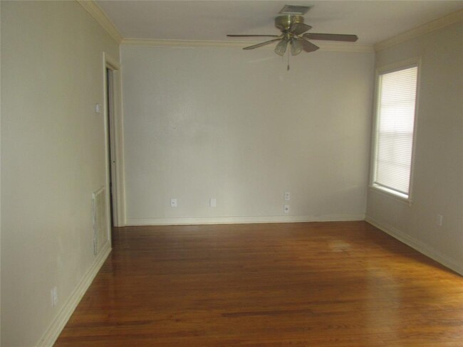 Building Photo - 1018 Rosepoint Dr