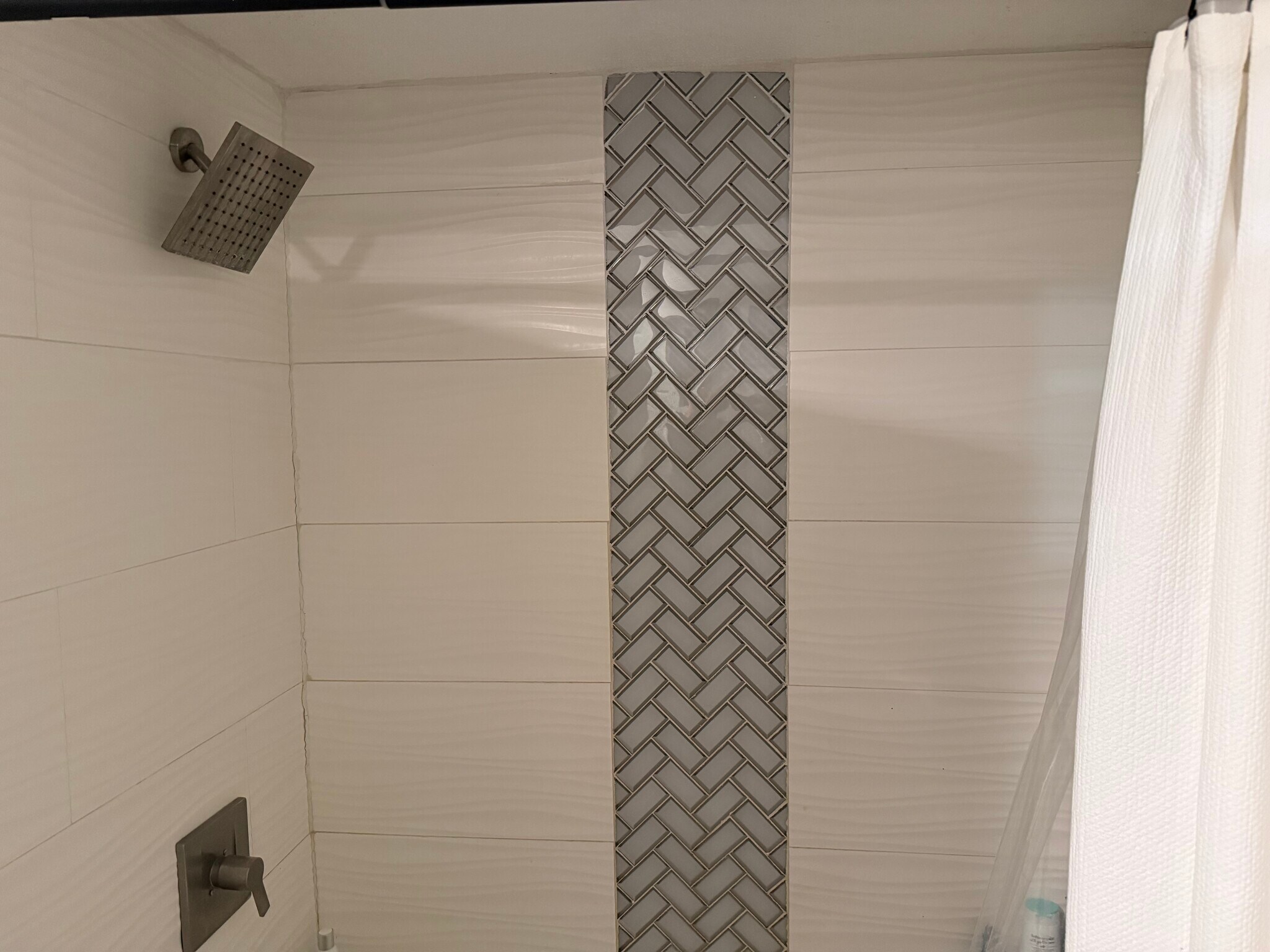 Building Photo - 404 Baker Dr