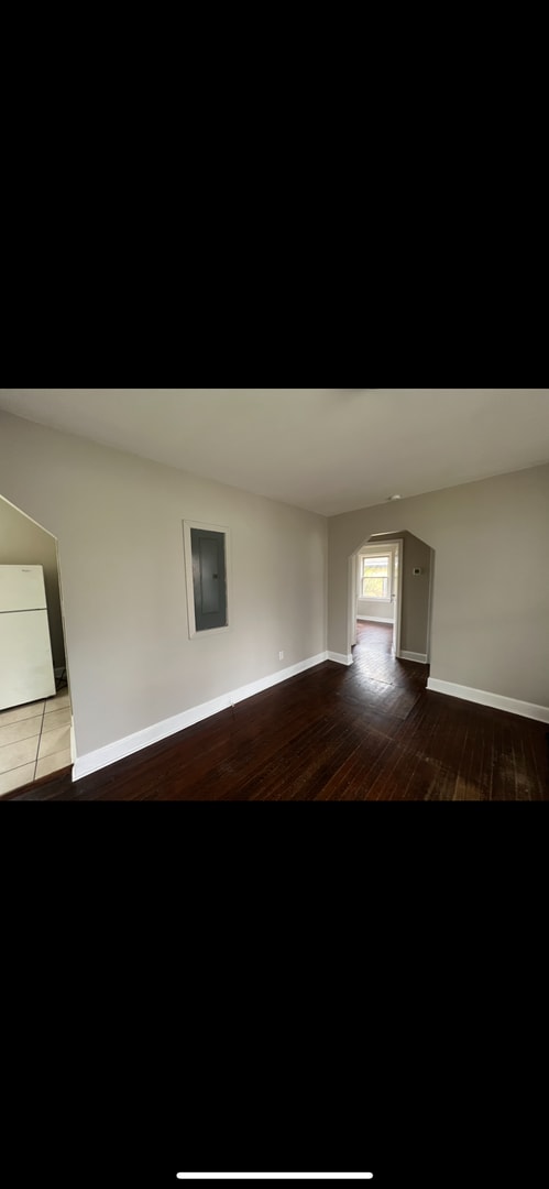 Primary Photo - 949 Hunt Ave NW