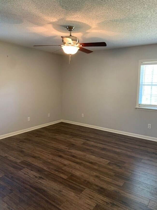 Building Photo - 3Bedroom 2 Bathroom in Valdosta