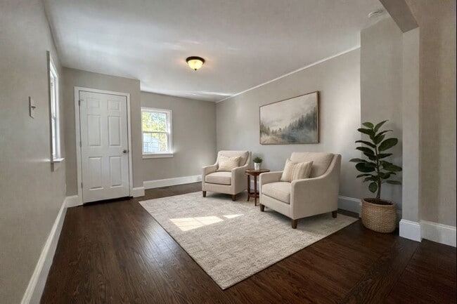 Building Photo - 217 Skyland Ave