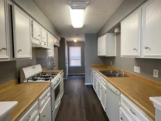 Building Photo - 11514 Sandy Loam Trl