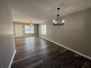 Building Photo - You'll Love the Modern Upgrades in this Fully Remodeled Condo!