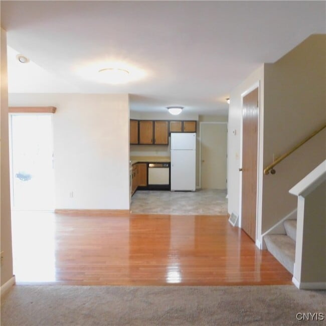 Building Photo - 8525 Sextant Dr