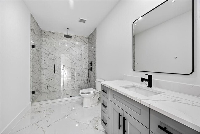 Building Photo - 127 Deer Cyn Dr