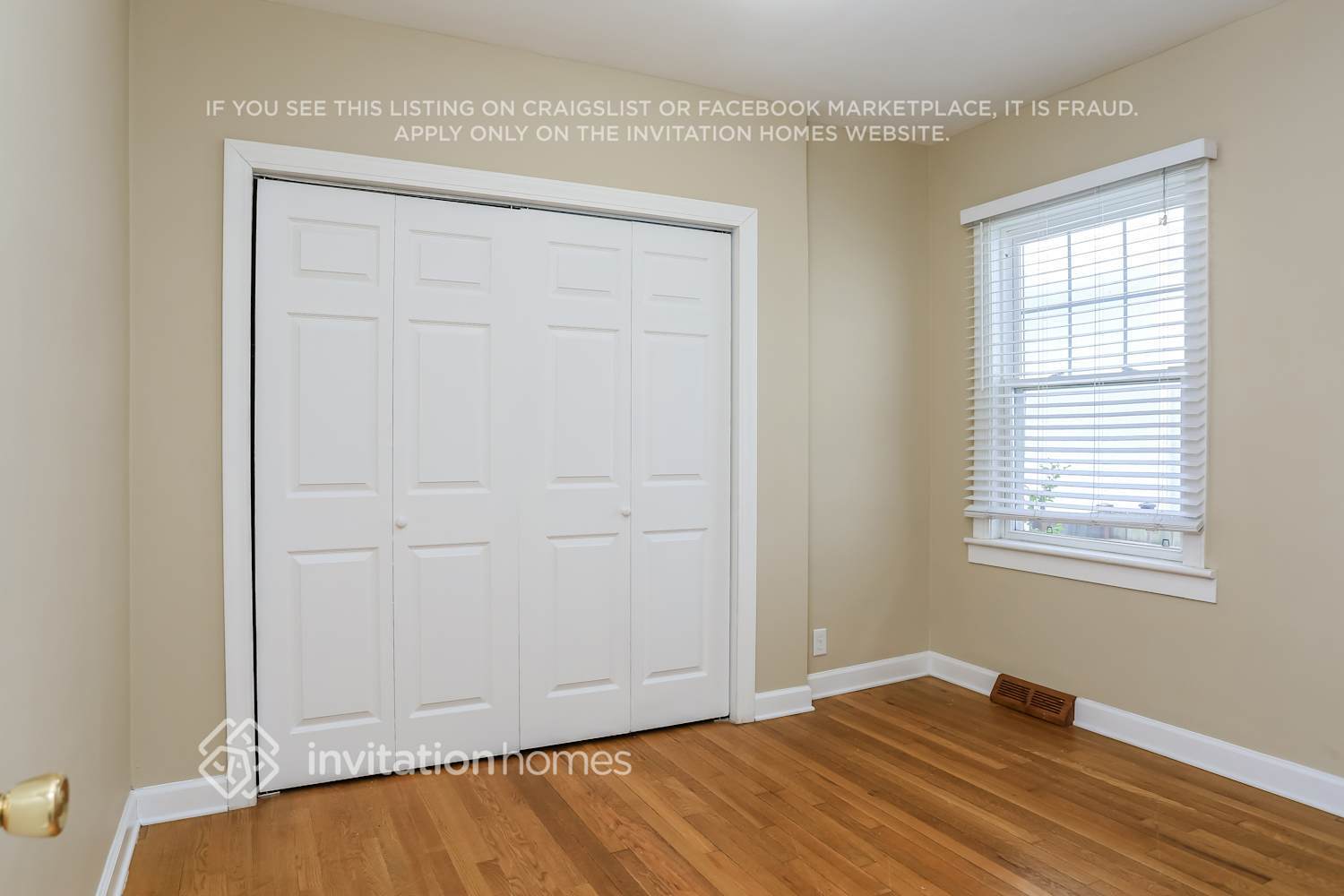 Building Photo - 6209 N Maplewood Ave