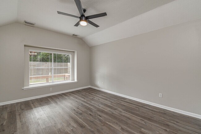 Building Photo - 19407 Scarlet Cove Dr