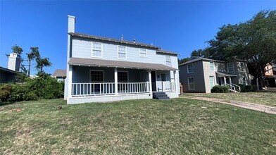 Building Photo - 3600 Kell St