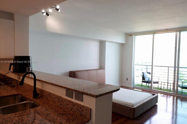 Building Photo - 325 S Biscayne Blvd