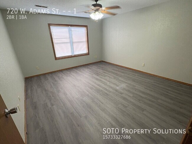 Building Photo - 720 W Adams St