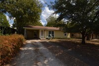 Building Photo - 3711 Manorwood Rd