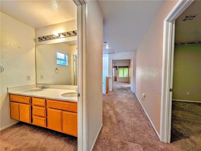 Building Photo - 7754 Fox Tail Ct