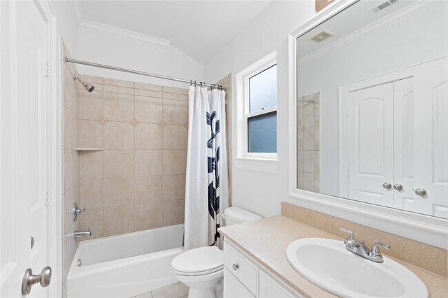 Building Photo - 3006 McCulloch Cir