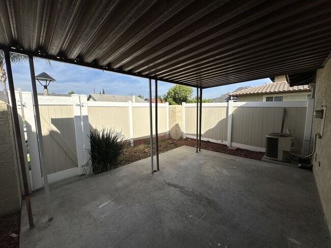 Building Photo - 12635 Franklin Ct