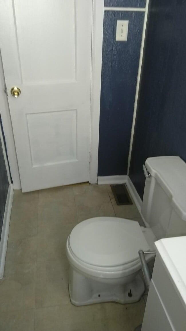 Building Photo - 23328 Battelle Ave