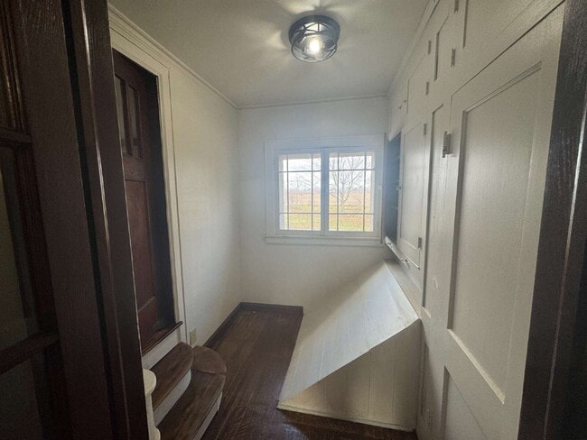 Building Photo - Endless Space Indoors & Out—Beautiful 3BR Home with Barn