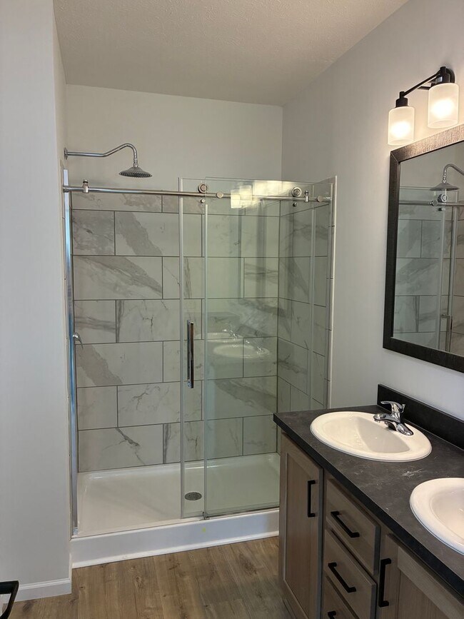 Building Photo - Modern 3 Bedroom 2 Bath House - New Build! Available NOW!