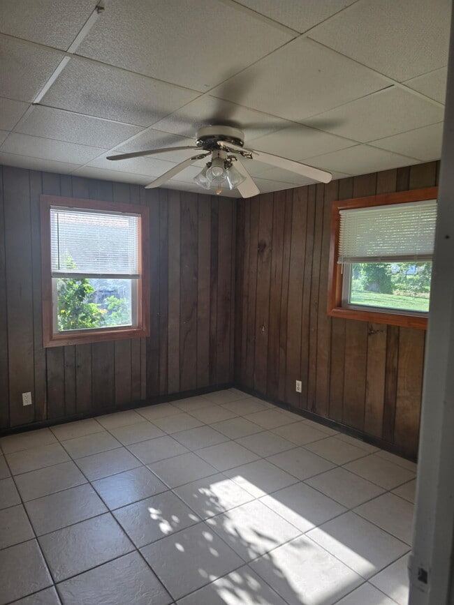 Building Photo - 3203 SE 29th Ln
