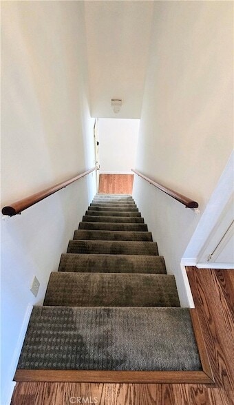 Building Photo - 10353 Downey Ave