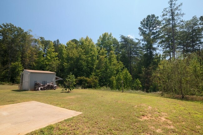 Building Photo - Upscale Home On Queens Mill Ct AVAILABLE NOW!