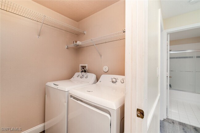 Building Photo - 2408 Millcreek Ln