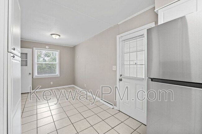 Building Photo - 1823 Pisgah Rd