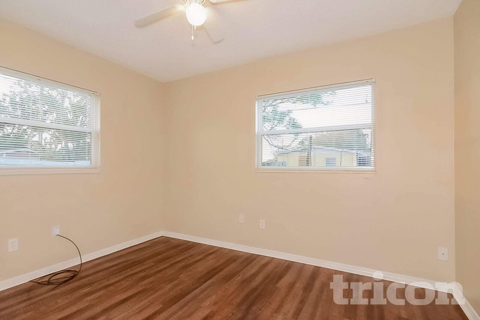 Building Photo - 4417 W Knox St