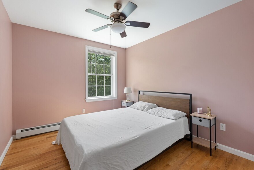 Bedroom 4 - 626 Methodist Rd