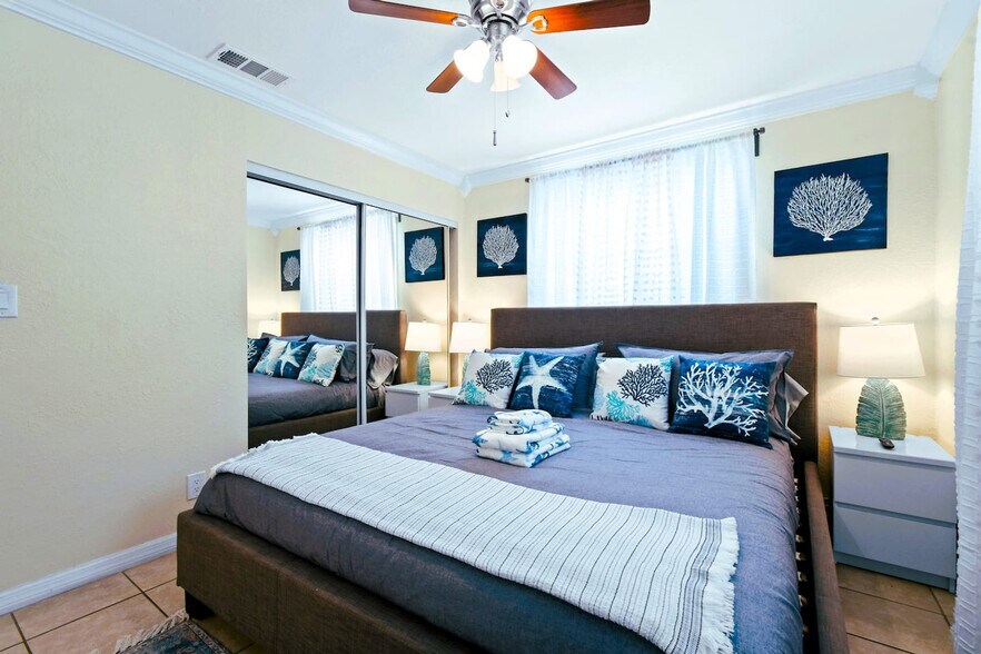 Building Photo - 3252 Florida Blvd