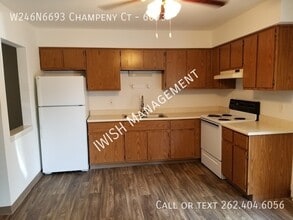 Building Photo - W246N6693 Champeny Ct