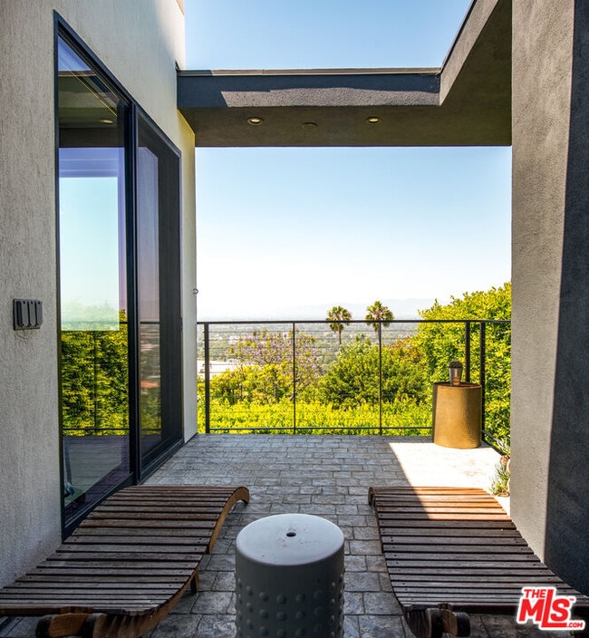 Building Photo - 3606 Berry Dr