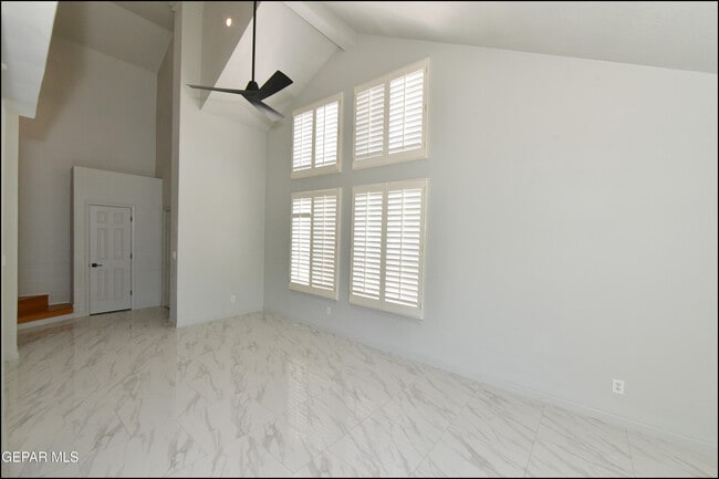 Building Photo - 31 Stratford Hall Cir