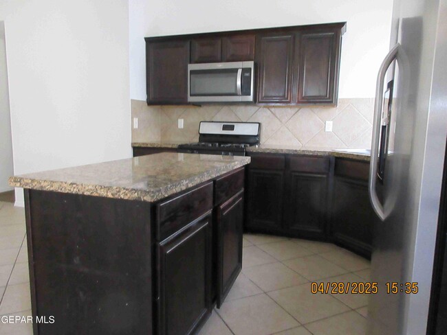 Building Photo - 12769 Ramon Prieto