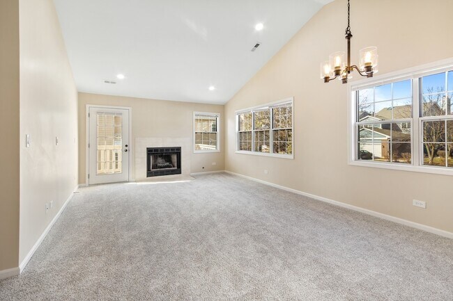 Building Photo - 507 W Parkside Dr