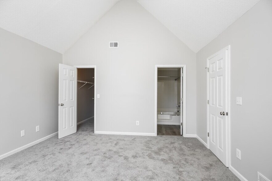 Building Photo - 2405 Glynn Oaks Ct SW