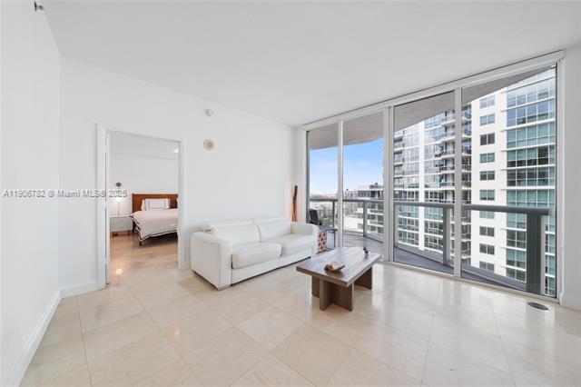 Building Photo - 6515 Collins Ave