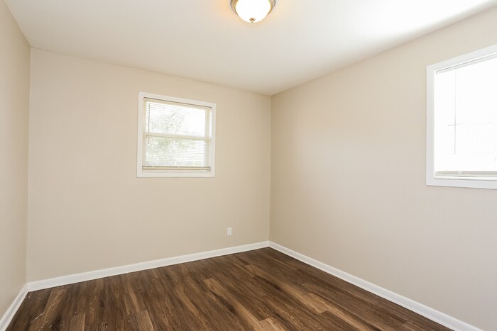 Building Photo - 6916 Jack Horner Ln